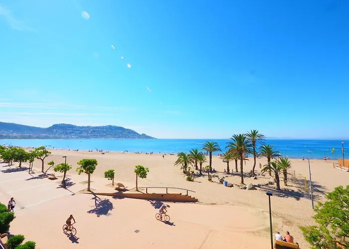 Platja De Roses-11 By Interhome Daire *